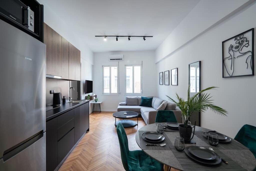 Athens Heart: Downtown Home Exterior foto
